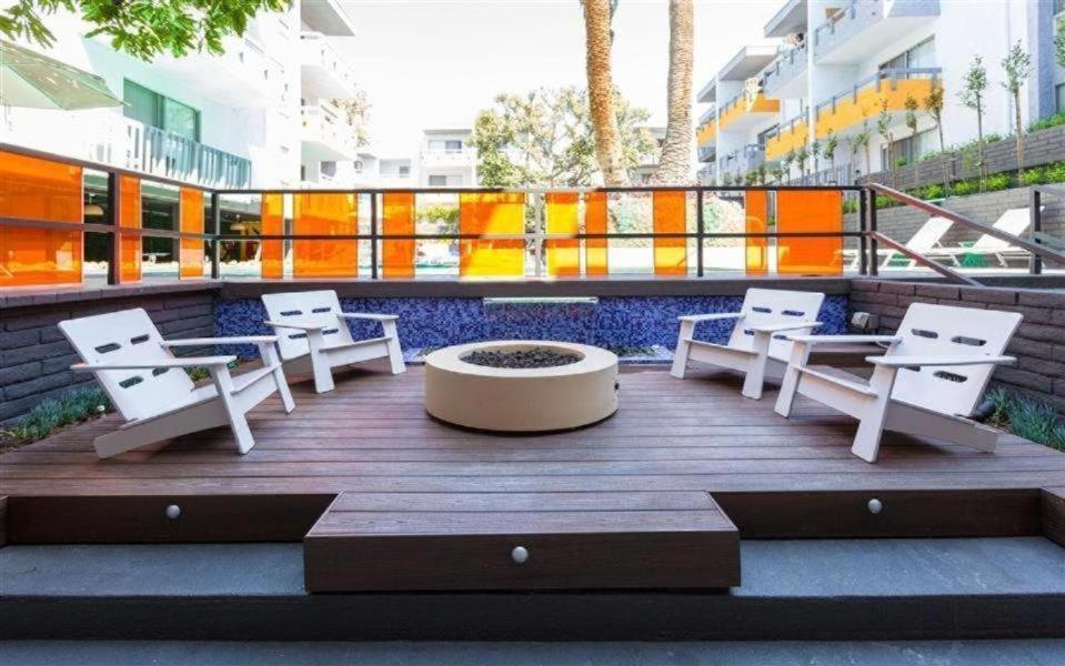 Apartamento Hollywood Studio With Pool And Balcony Los Ángeles Exterior foto